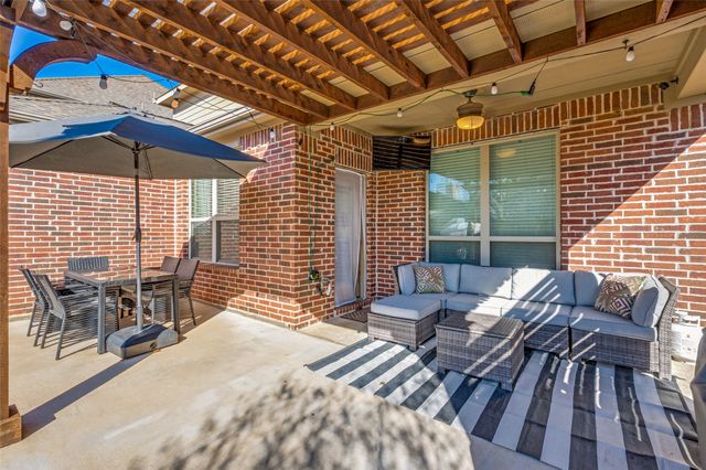 7336 Desert Willow Drive, Denton, TX 76208