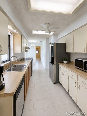 5071 S Hummingbird Avenue, Inverness, FL 34452