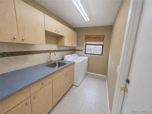 5071 S Hummingbird Avenue, Inverness, FL 34452