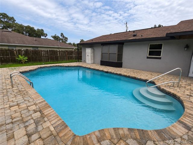 5071 S Hummingbird Avenue, Inverness, FL 34452