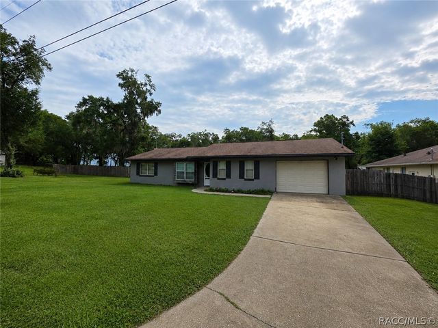 5071 S Hummingbird Avenue, Inverness, FL 34452