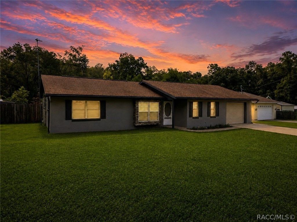 5071 S Hummingbird Avenue, Inverness, FL 34452