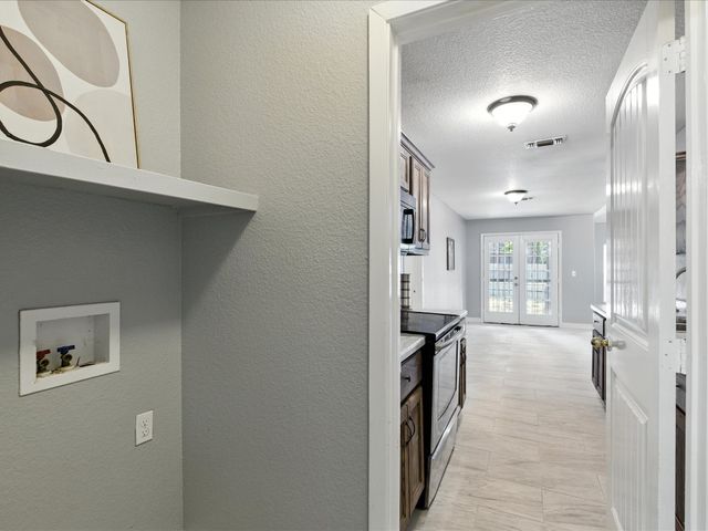 5720 Frisco Avenue, Forest Hill, TX 76119