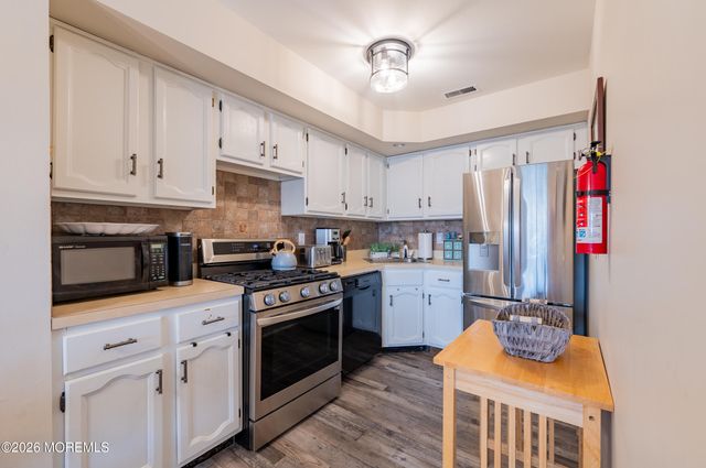 1713 Boulevard Boulevard 7, Seaside Park, NJ 08752