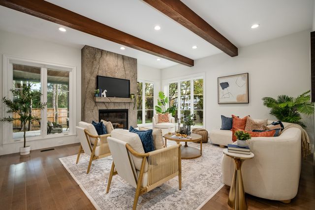 809 Lenox Road, Glenview, IL 60025