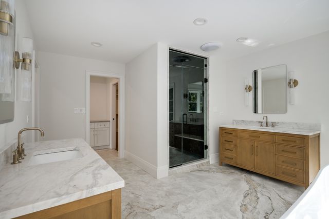 809 Lenox Road, Glenview, IL 60025