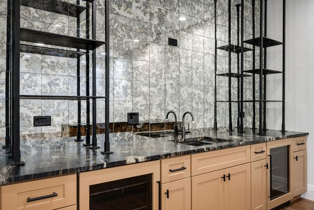 809 Lenox Road, Glenview, IL 60025