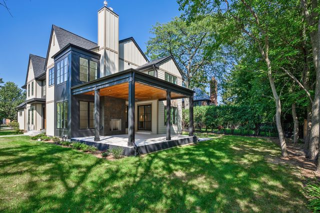 809 Lenox Road, Glenview, IL 60025