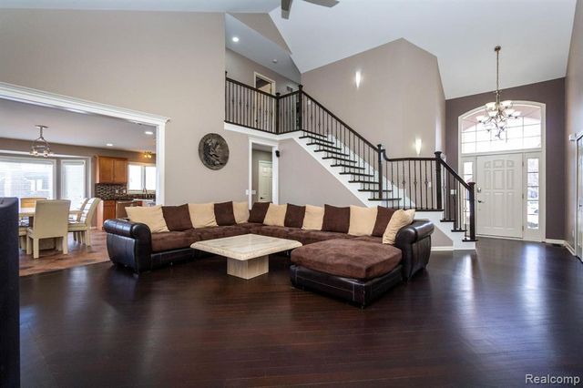 49683 Yale Drive, Macomb, MI 48044