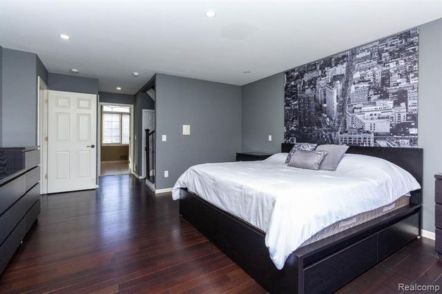 49683 Yale Drive, Macomb, MI 48044