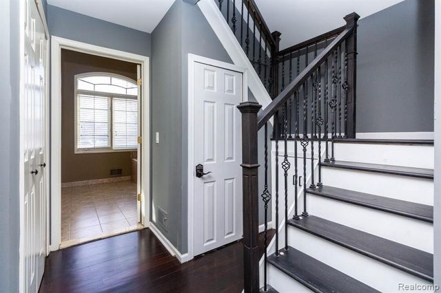 49683 Yale Drive, Macomb, MI 48044