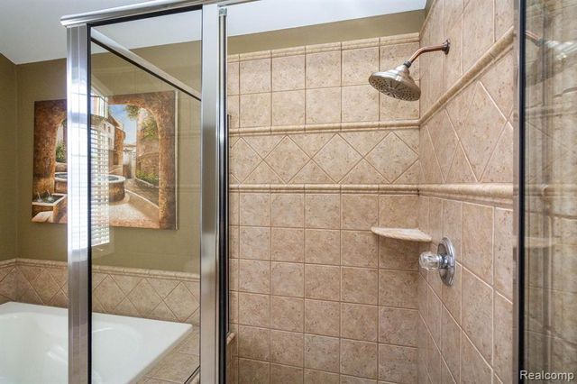 49683 Yale Drive, Macomb, MI 48044