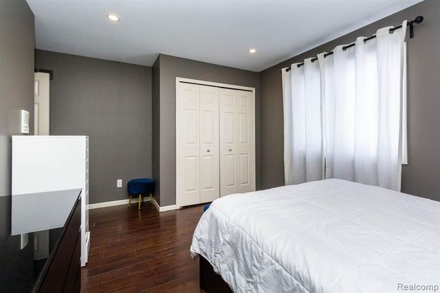 49683 Yale Drive, Macomb, MI 48044