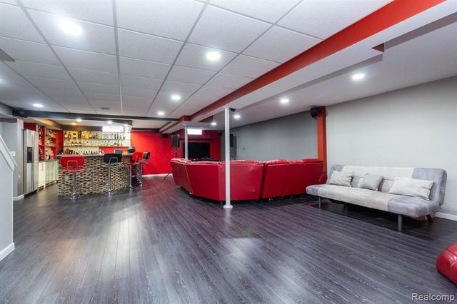 49683 Yale Drive, Macomb, MI 48044