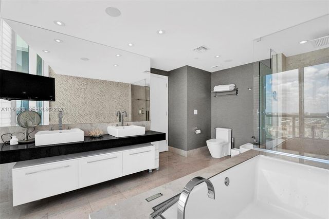 17121 Collins Avenue 2608, Sunny Isles Beach, FL 33160