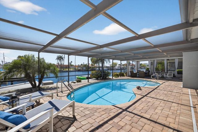 4042 PERRY PLACE, New Port Richey, FL 34652