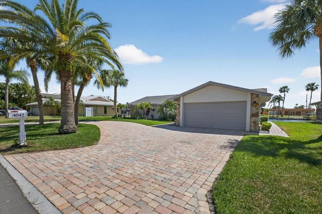 4042 PERRY PLACE, New Port Richey, FL 34652