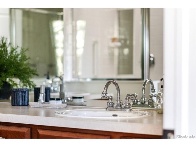 8880 Edinburgh Cir, Highlands Ranch, CO 80129