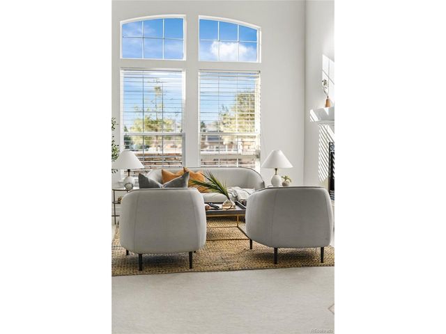 8880 Edinburgh Cir, Highlands Ranch, CO 80129