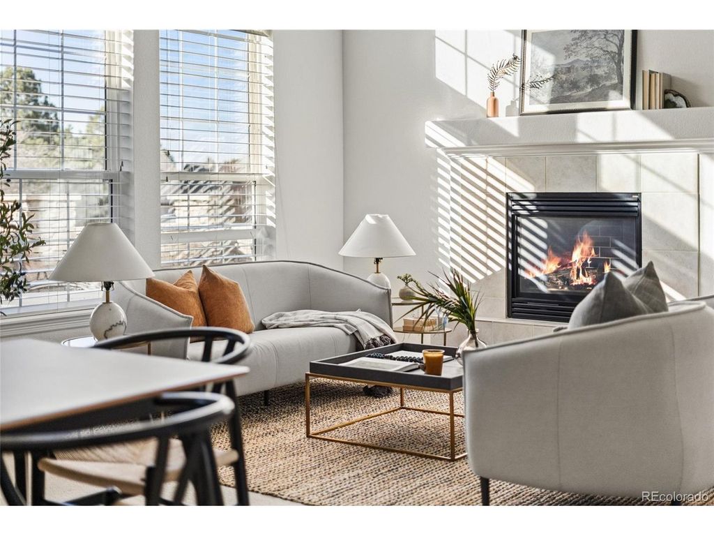 8880 Edinburgh Cir, Highlands Ranch, CO 80129