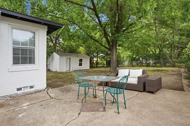 1534 N Atoll Drive, Dallas, TX 75216