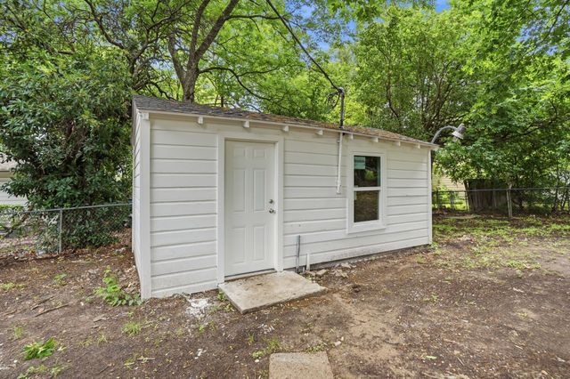 1534 N Atoll Drive, Dallas, TX 75216