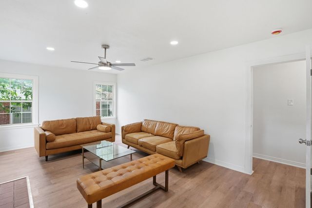 1534 N Atoll Drive, Dallas, TX 75216