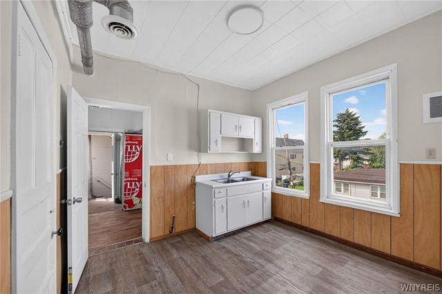 1737 S Park Avenue, Buffalo, NY 14220