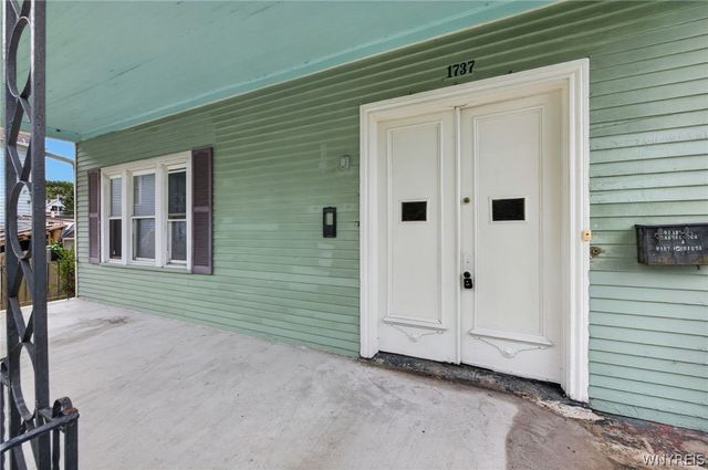 1737 S Park Avenue, Buffalo, NY 14220
