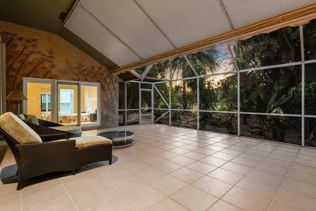 7812 Edinburough Lane, Delray Beach, FL 33446