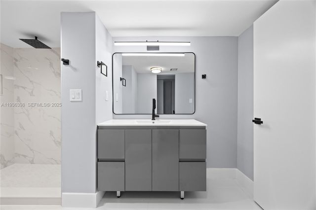 20335 W Country Club Dr 1905, Aventura, FL 33180