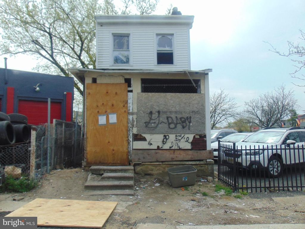 2618 CARMAN ST, Camden, NJ 08105