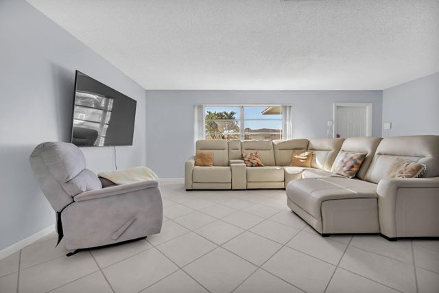 1705 NW 69th Terrace, Margate, FL 33063