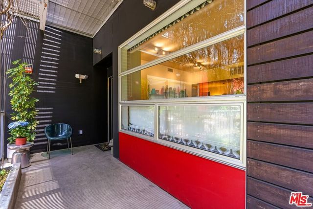 1050 N Gardner Street 3, West Hollywood, CA 90046