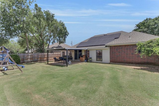 1506 Berry Patch Lane, Granbury, TX 76048