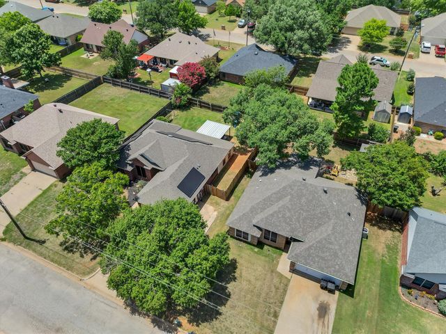 1506 Berry Patch Lane, Granbury, TX 76048