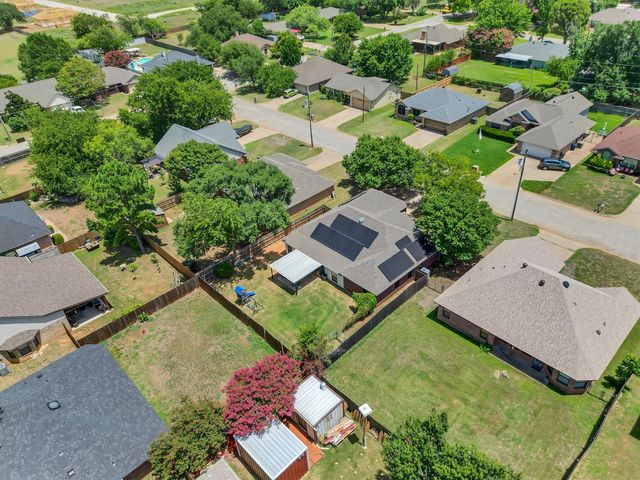 1506 Berry Patch Lane, Granbury, TX 76048