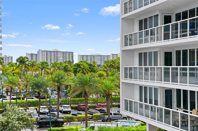 4100 Galt Ocean Drive 304, Fort Lauderdale, FL 33308