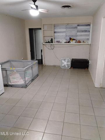 807 Line Drive, Forest, MS 39074