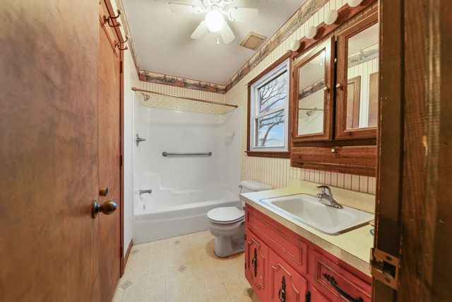 2810 Oxbow Road, Morris, IL 60450