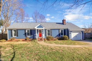 713 Waterford CT, Chesapeake, VA 23322