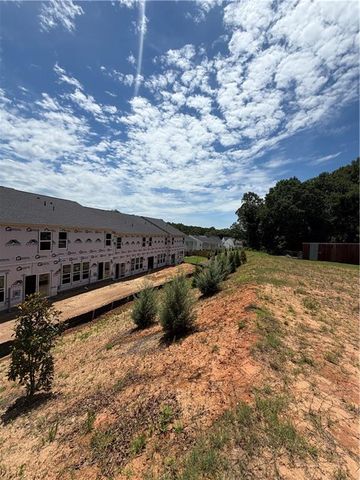 9 Trace Bluff, Dawsonville, GA 30534