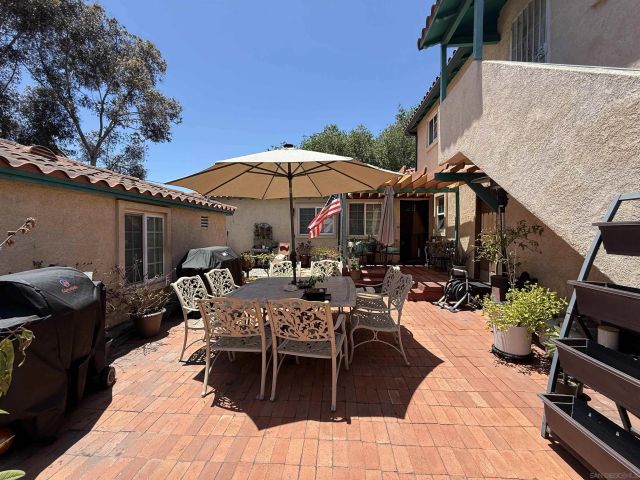 4004-6 Terrace Court, San Diego, CA 92116