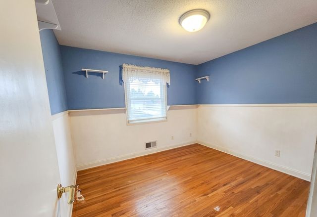 2346 Standridge Avenue, Maplewood, MN 55109