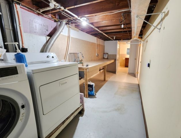 2346 Standridge Avenue, Maplewood, MN 55109