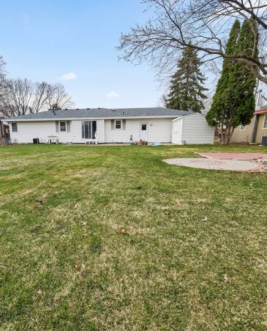 2346 Standridge Avenue, Maplewood, MN 55109