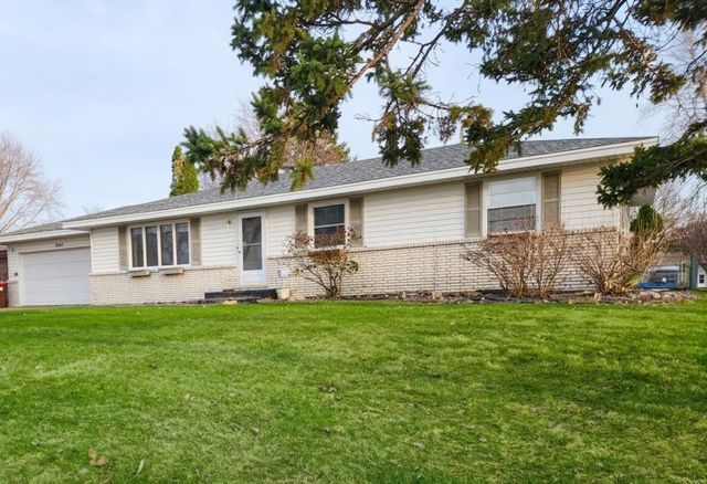 2346 Standridge Avenue, Maplewood, MN 55109