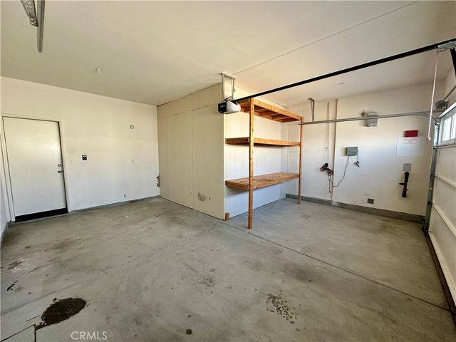 11827 Fresh Meadow, Victorville, CA 92392