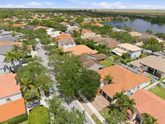 832 Heritage Drive, Weston, FL 33326