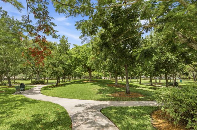 832 Heritage Drive, Weston, FL 33326